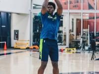 开云体育中国官方网站-森林狼核心球员伤愈归来，球队迎来利好消息